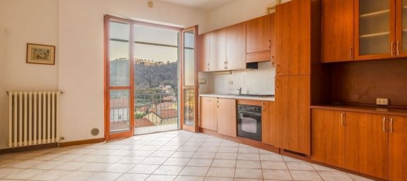 3 rooms Apartment in Loano, Italy No. 39237 5