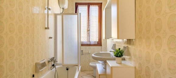 3 rooms Apartment in Loano, Italy No. 39237 39