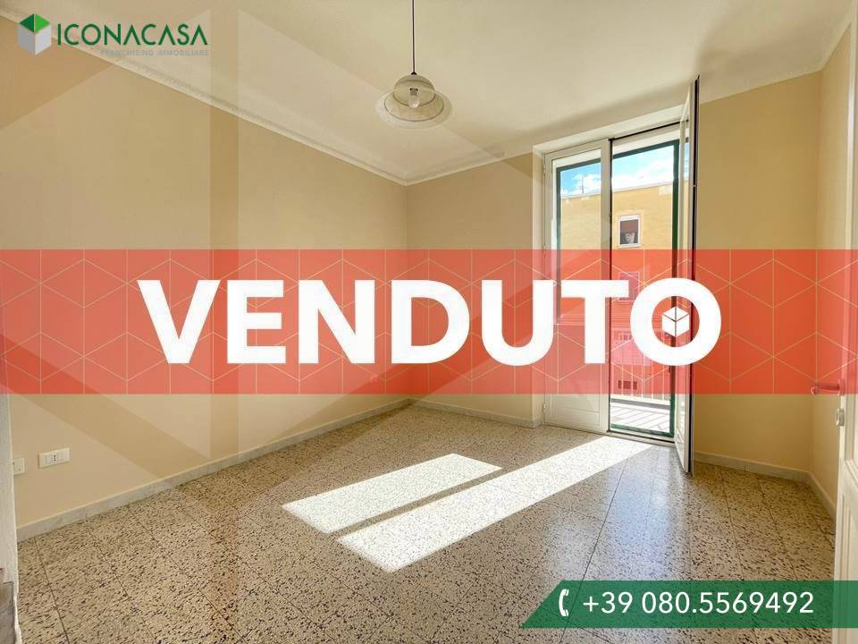 Квартира с 2 комнатами в Бари, Италия № 29415