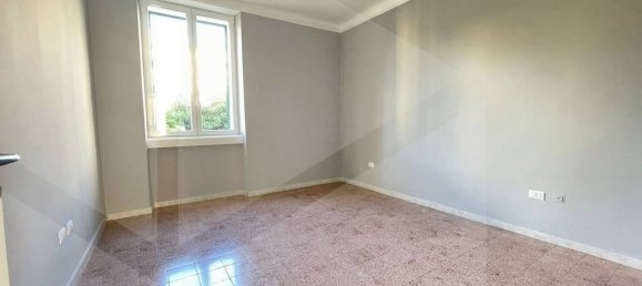 Квартира с 2 комнатами в Бари, Италия № 29415 12