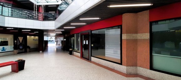 54m² Commercial property in Sondrio, Italy No. 146746 4