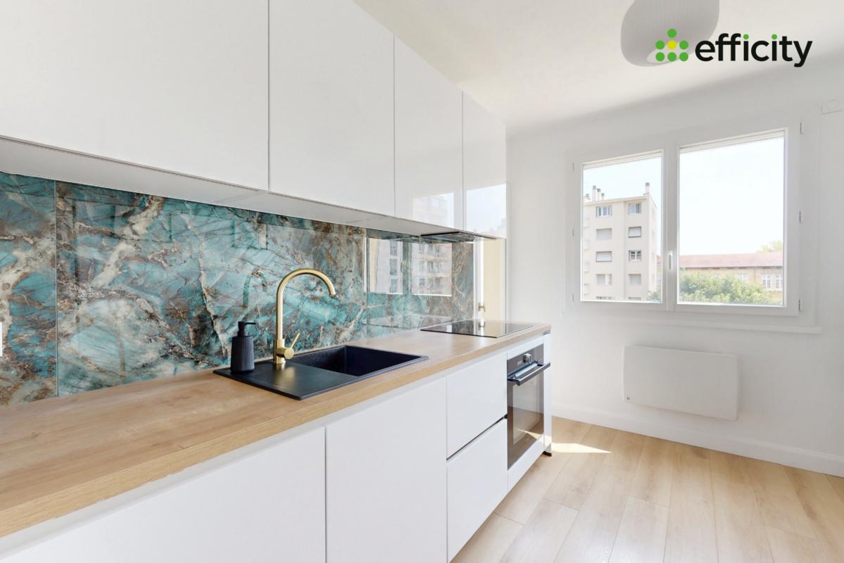 2 غرف نوم شقة في Lyon, France رقم 322667