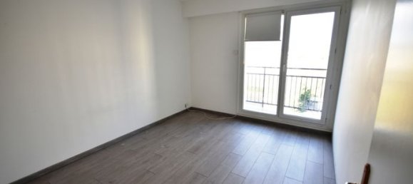 Квартира с 2 спальнями в Эпинэ-су-Сенар, Франция № 313141 6