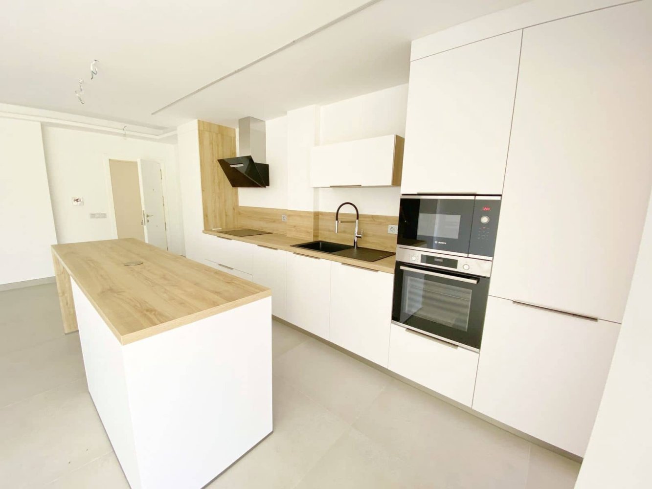 3 غرف نوم شقة في Marbella, Spain رقم 250788