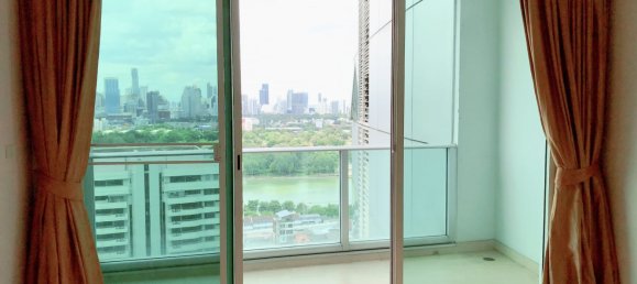 3 bedrooms Condo in Bangkok, Thailand No. 7004 2