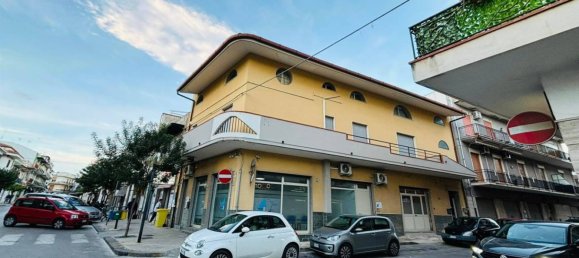 3 bedrooms Apartment in Priolo Gargallo, Italy No. 219882 12