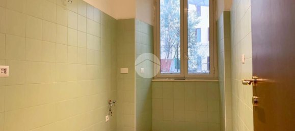 2غرفة شقة في Rome, Italy رقم 177749 10