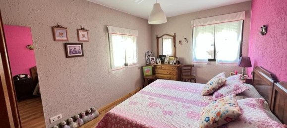 3 bedrooms House in Puente de Domingo Florez, Spain No. 78535 4