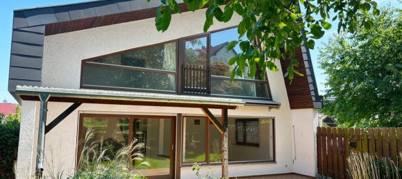 7 rooms Townhouse in Esslingen, Germany No. 305095 2