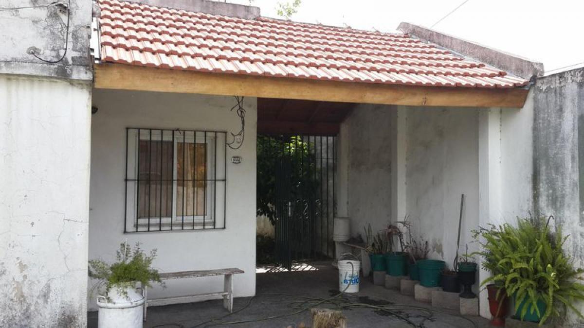 3 Schlafzimmer Haus in Lanus, Argentina, Nr. 62532