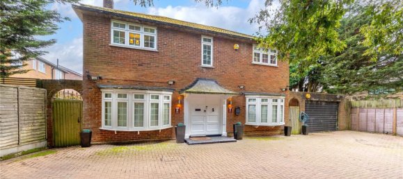 4 bedrooms House in Mill Hill, United Kingdom No. 6693 3