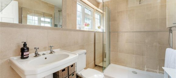 4 bedrooms House in Mill Hill, United Kingdom No. 6693 12