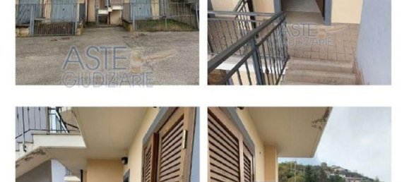 Дом с 11 комнатами в Фьюджи, Италия № 32233 6