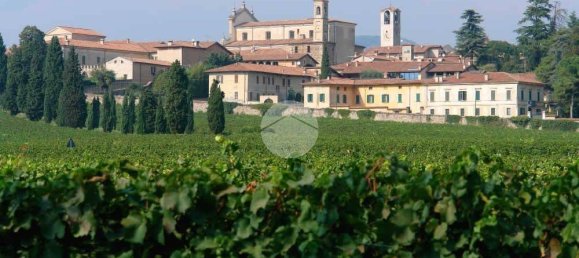 1000m² Land in Erbusco, Italy No. 152431 18