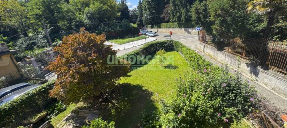 4 غرف نوم فيلا في Tradate, Italy رقم 374351 29