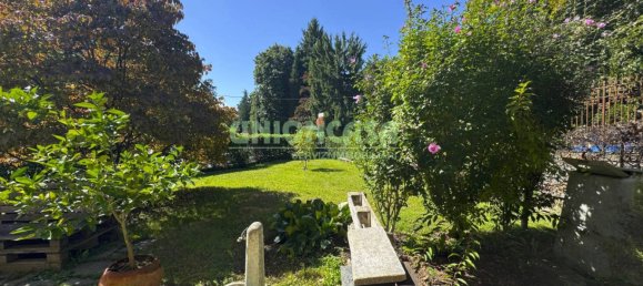 4 غرف نوم فيلا في Tradate, Italy رقم 374351 19