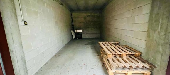 Garaje en Cabiate, Italy 16 m² No. 70641 9