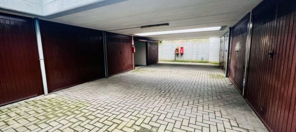 Garaje en Cabiate, Italy 16 m² No. 70641 5