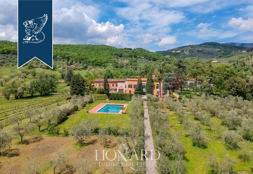 7 bedrooms Villa in Pistoia, Italy No. 316516