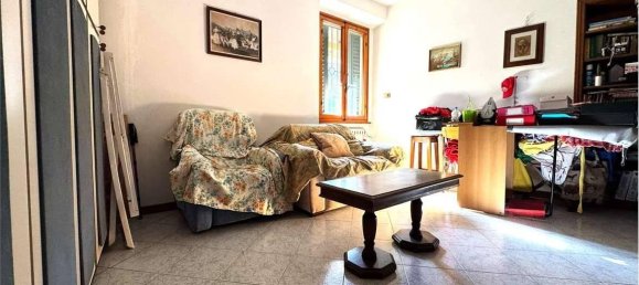 6-salle Maison à Vaiano, Italy No. 65035 9