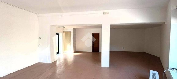 Офис 112м² в Спрезиано, Италия № 297608 6