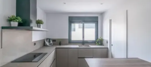 5 bedrooms House in Granada, Spain No. 174570 9