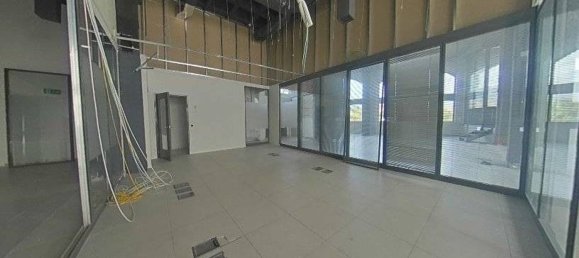 Lagerhaus in Madrid, Spain 400m², Nr. 74481 9