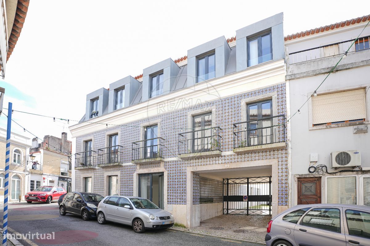 Propriété commerciale à Oeiras, Portugal 116m² No. 43659