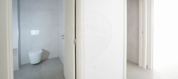 Propriété commerciale à Oeiras, Portugal 116m² No. 43659 12