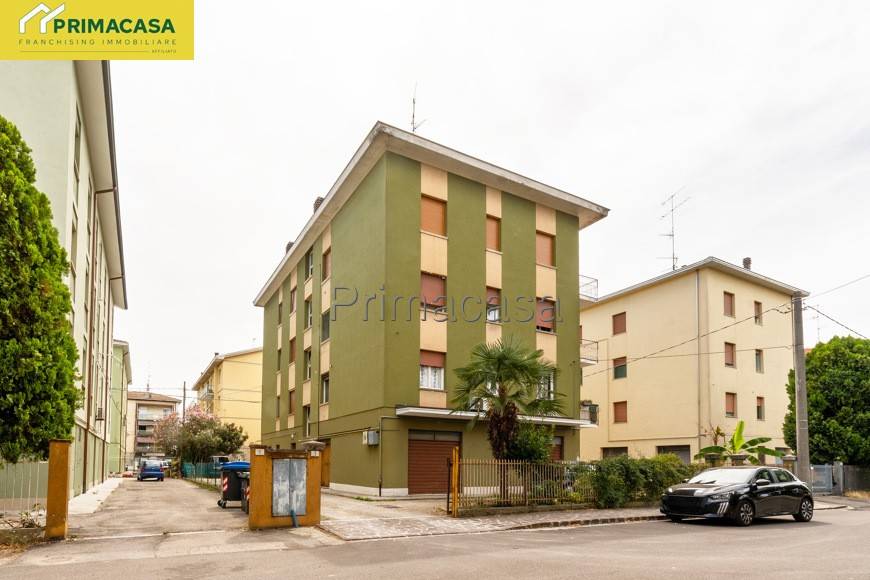 2 bedrooms Apartment in Carpi, Italy No. 280551