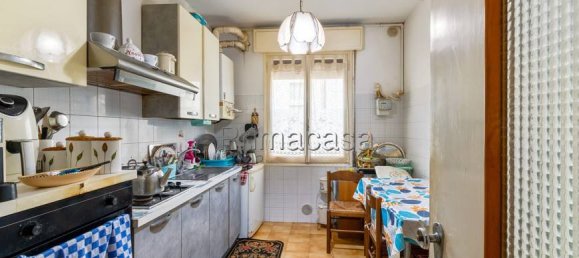 2 bedrooms Apartment in Carpi, Italy No. 280551 2