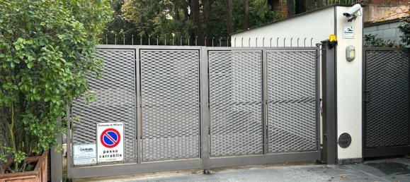 24m² Garage in Milan, Italy No. 381412 4