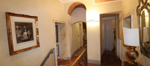 5غرفة شقة في Siena, Italy رقم 67984 16