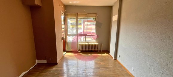 3 bedrooms Apartment in Sants-Montjuic, Spain No. 159017 6