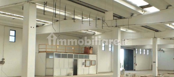 Склад с 2 комнатами в Удине, Италия № 307835 2