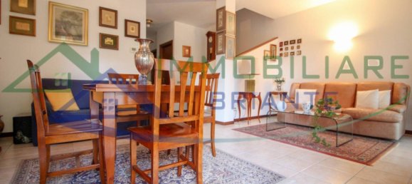 3 bedrooms House in Casorate Sempione, Italy No. 314950 5