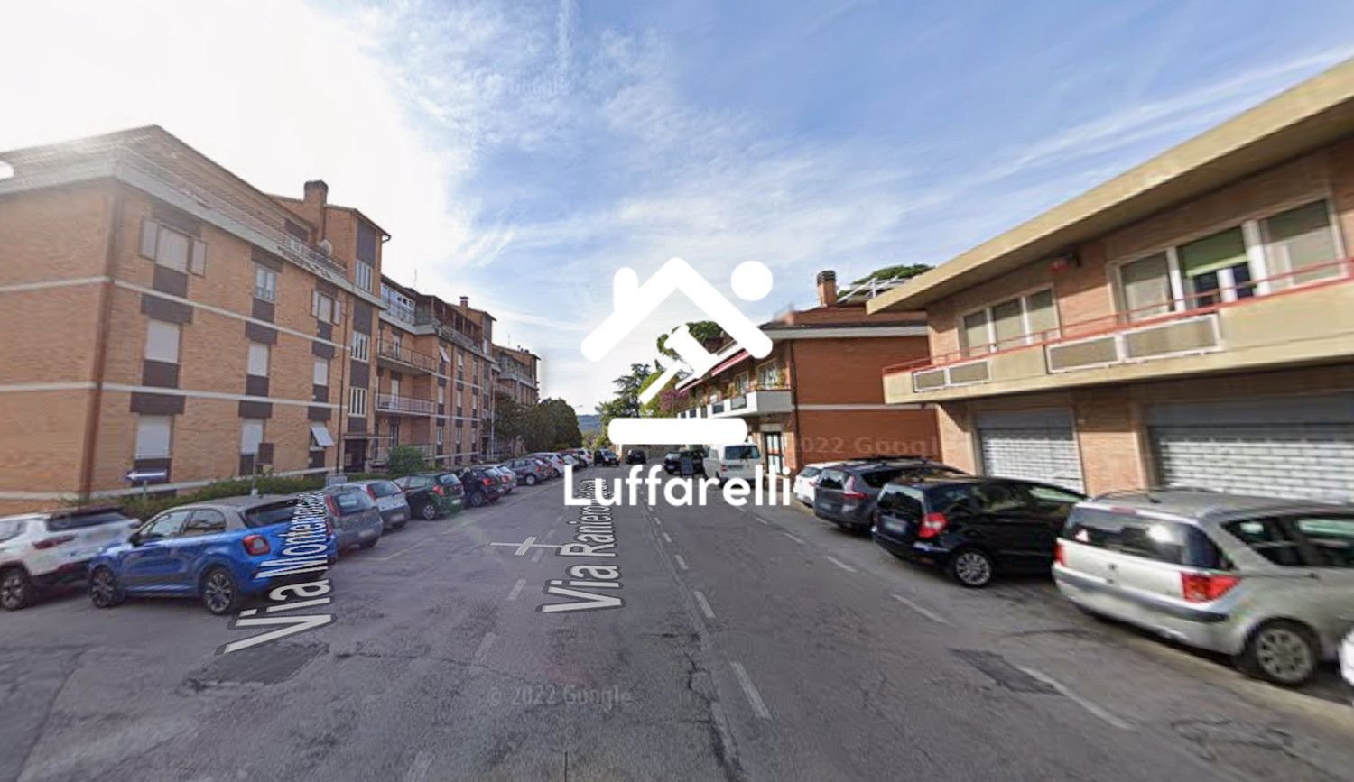 8 rooms Apartment in Perugia, Italy No. 42089