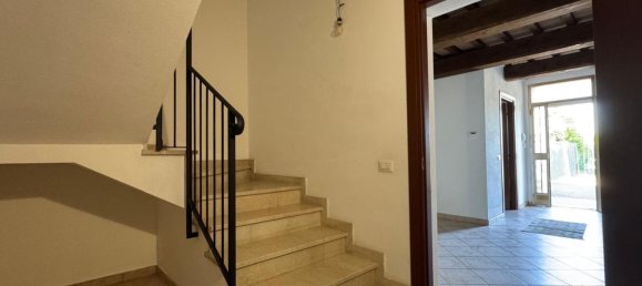 5 rooms House in Finale Emilia, Italy No. 38472 12