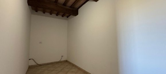 5 rooms House in Finale Emilia, Italy No. 38472 7