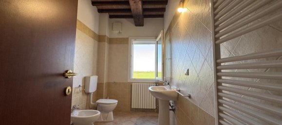 5 rooms House in Finale Emilia, Italy No. 38472 20
