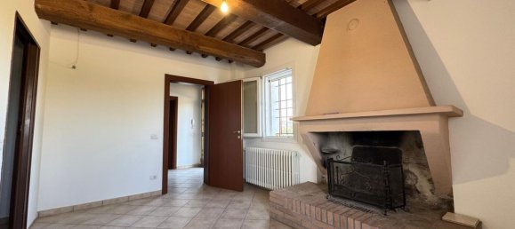5 rooms House in Finale Emilia, Italy No. 38472 2