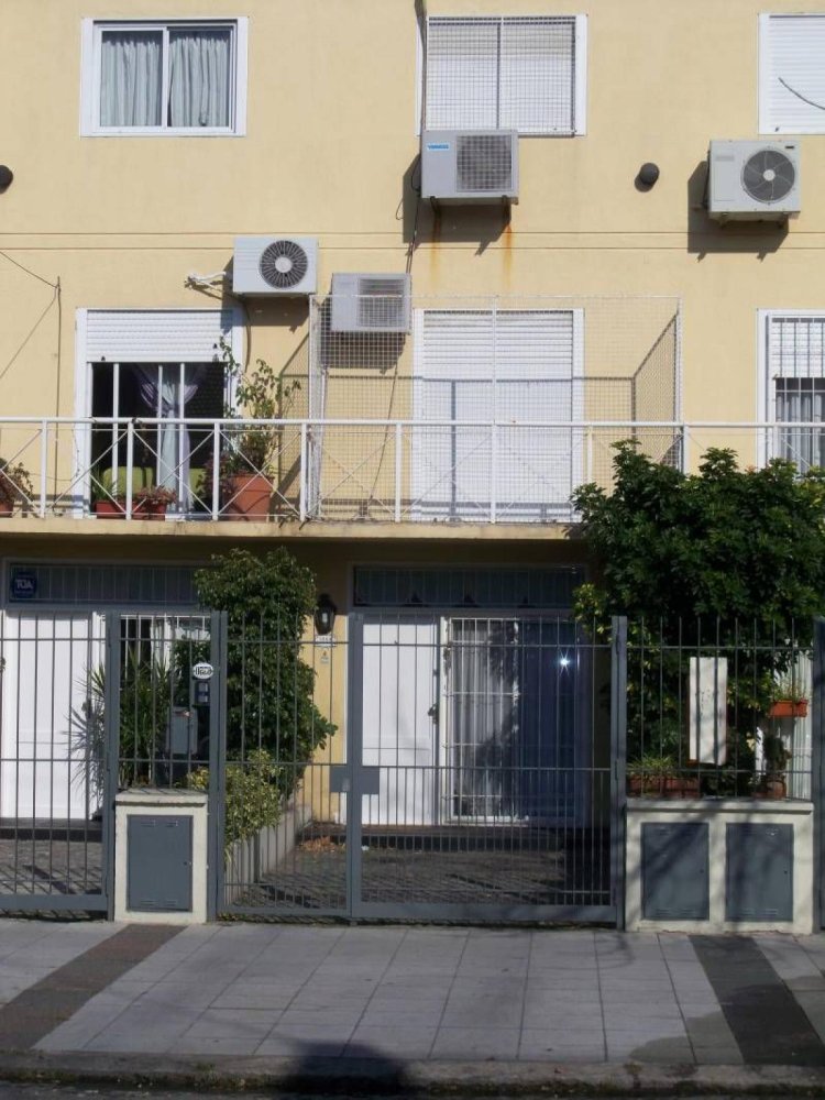 3 bedrooms House in Buenos Aires, Argentina No. 90393