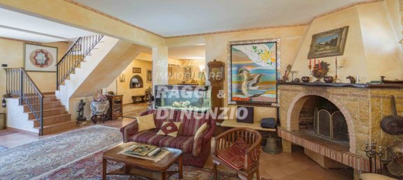 Villa de 4 dormitorios en Grottaferrata, Italy No. 351822 35