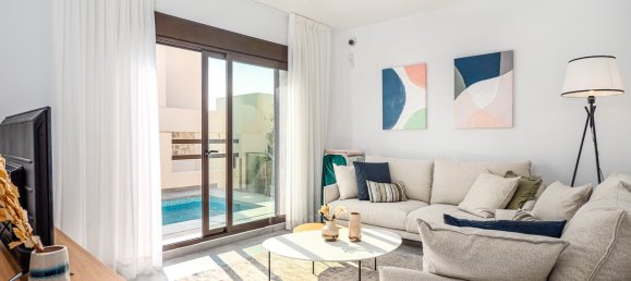 3 bedrooms Villa in Villamartin, Spain No. 10471 3