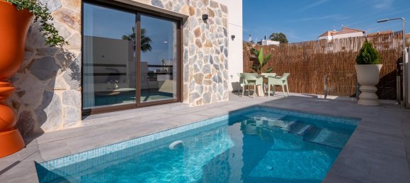 3 bedrooms Villa in Villamartin, Spain No. 10471 18