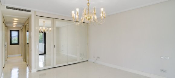 6 bedrooms Villa in Marbella, Spain No. 98966 39