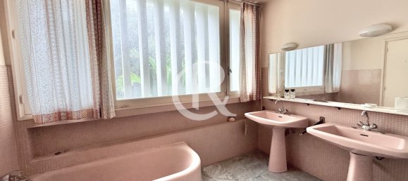 7 bedrooms Villa in Hyeres, France No. 352254 12