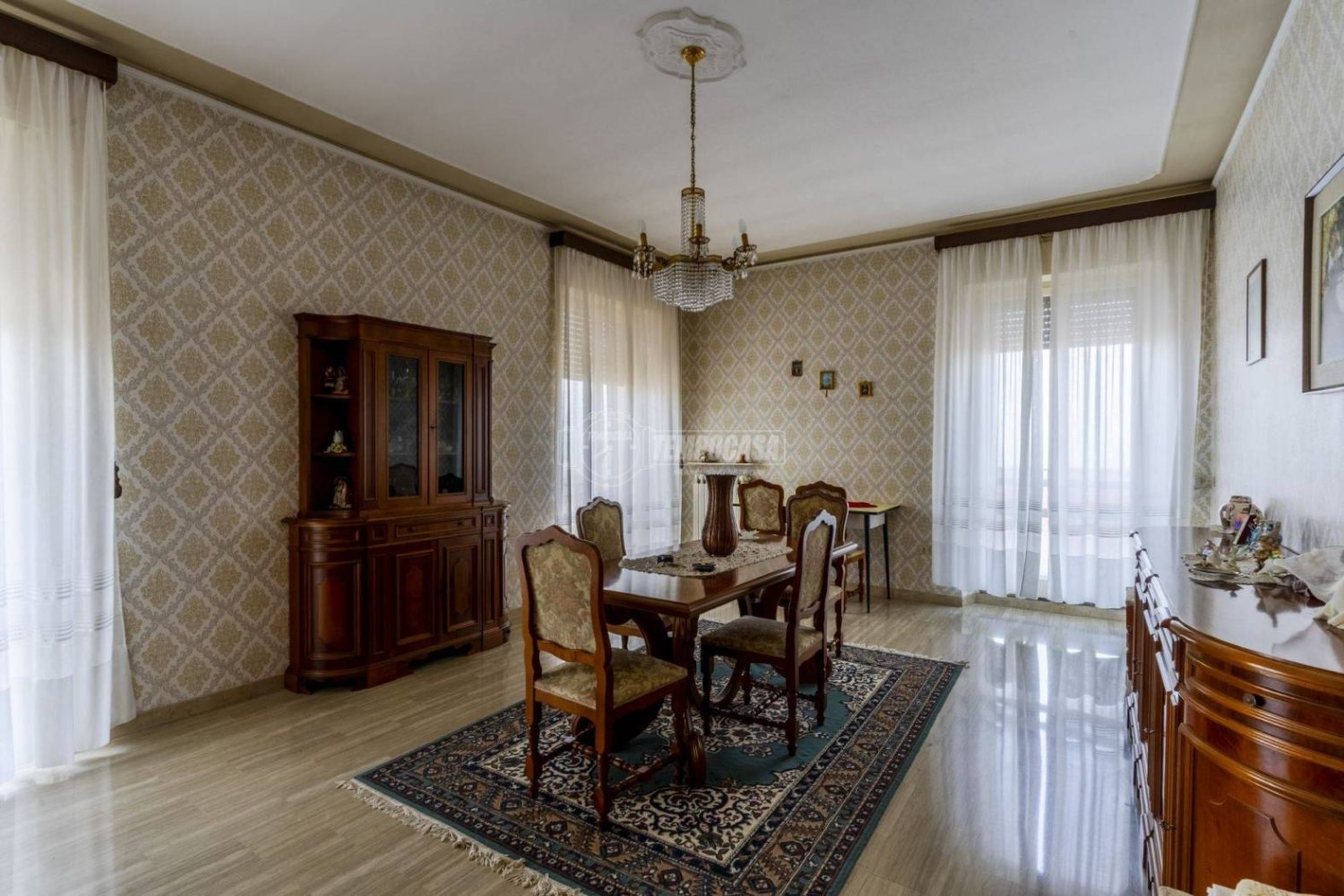 Apartamento de 4 dormitorios en Macerata, Italy No. 109772