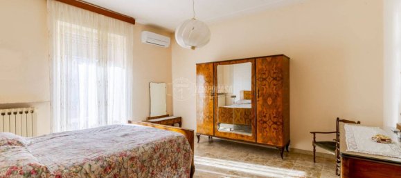 Apartamento de 4 dormitorios en Macerata, Italy No. 109772 22