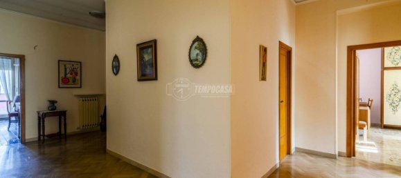 Apartamento de 4 dormitorios en Macerata, Italy No. 109772 11